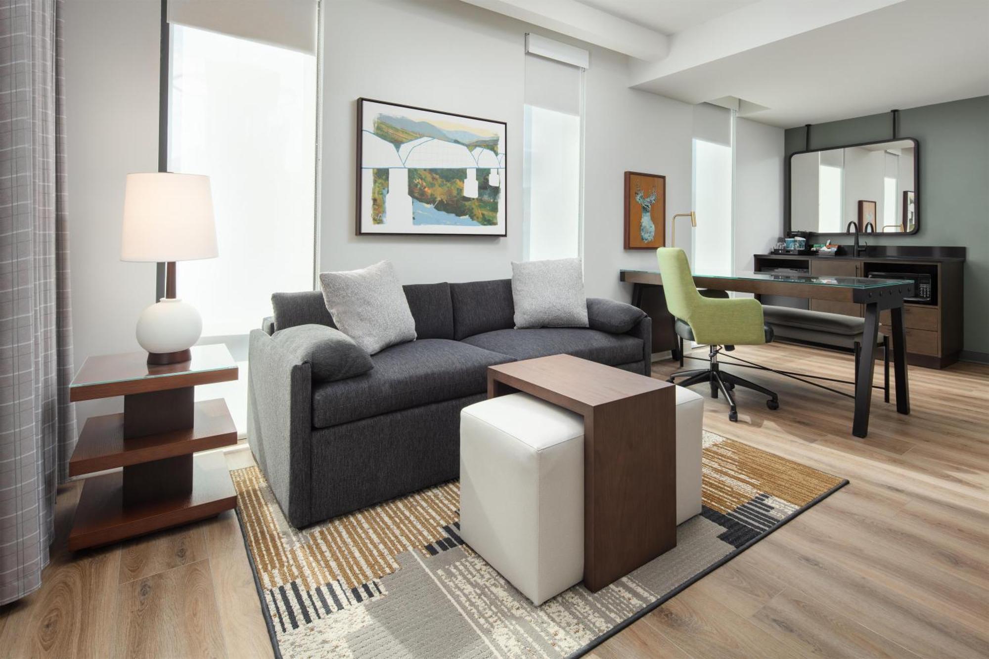 Corner King Suite