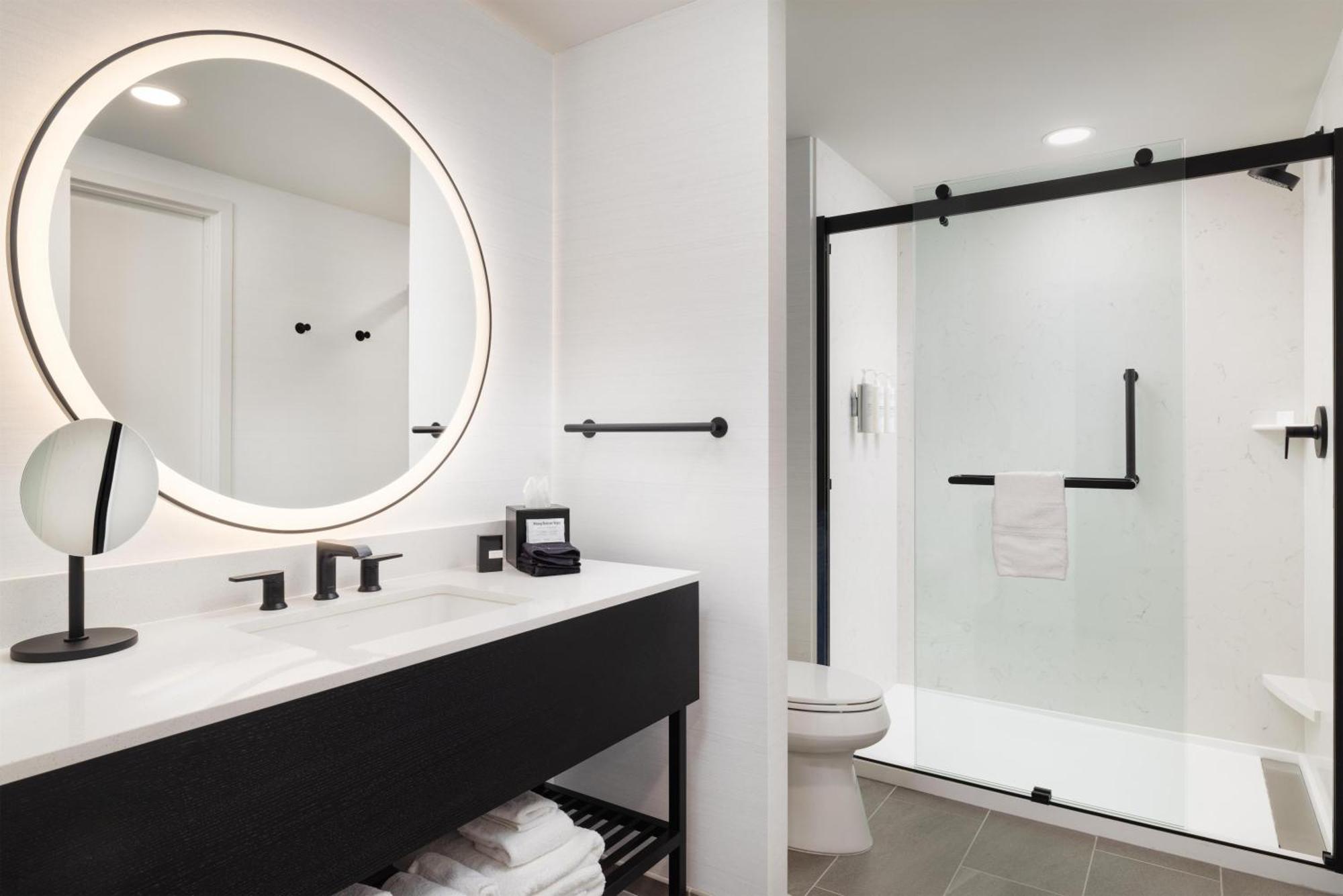 King Studio Suite