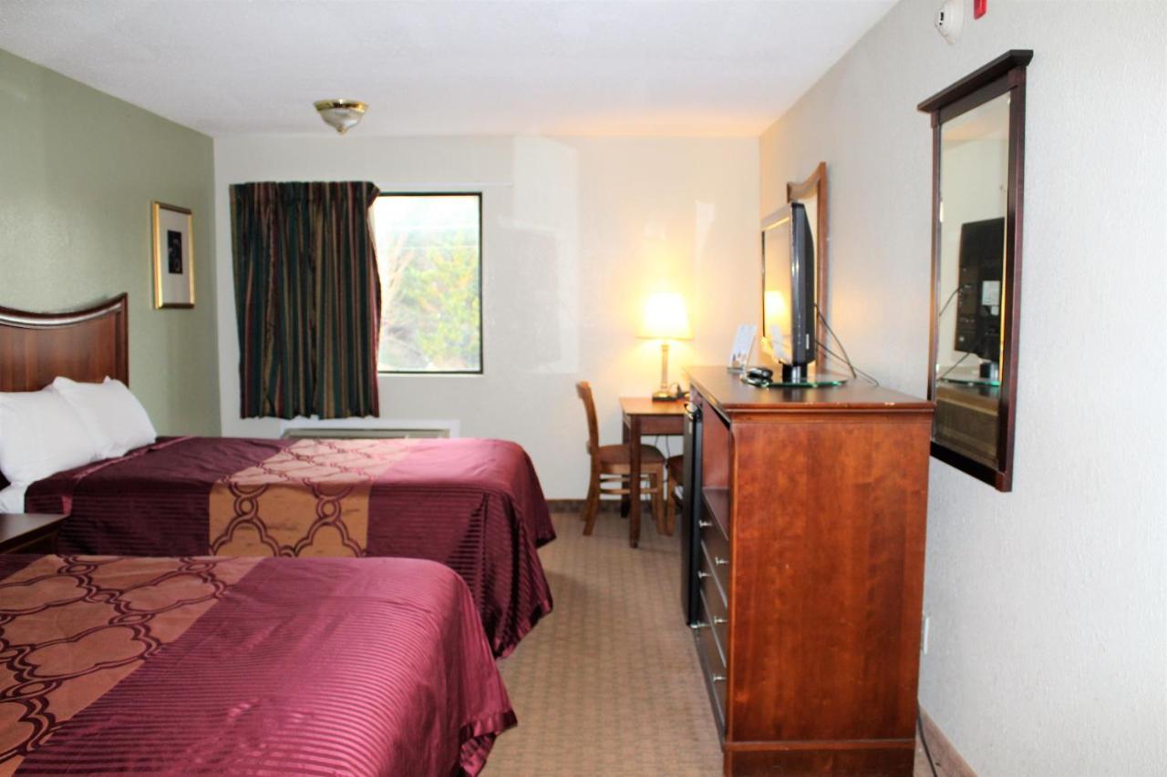 Double Room with Two Double Beds- Non Smoking