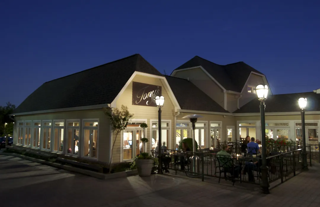 Bluff View Inn-1