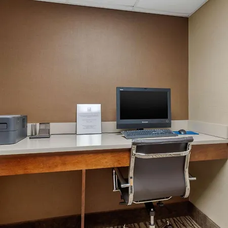 Comfort Inn & Suites Hamilton Place-2