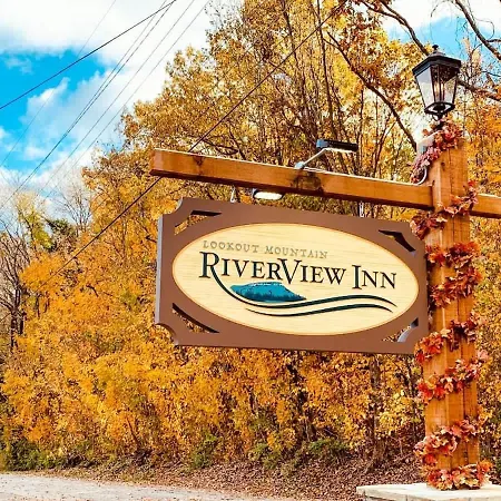 Historic Riverview Inn Three-3