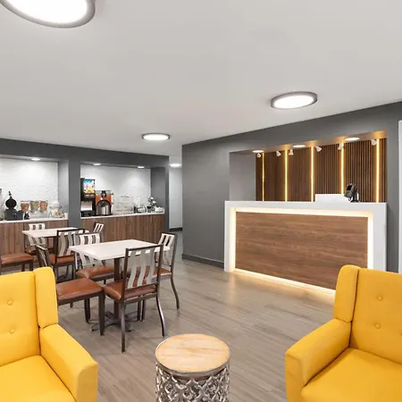 Super 8 By Wyndham Chattanooga East - Hamilton Place-2