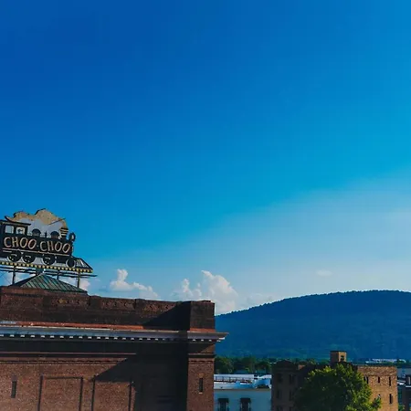 La Quinta Inn & Suites By Wyndham Chattanooga Downtown/South-3